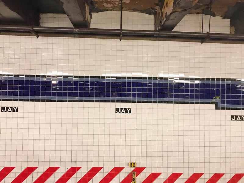 image of New York Subway - visiting New York in the winter