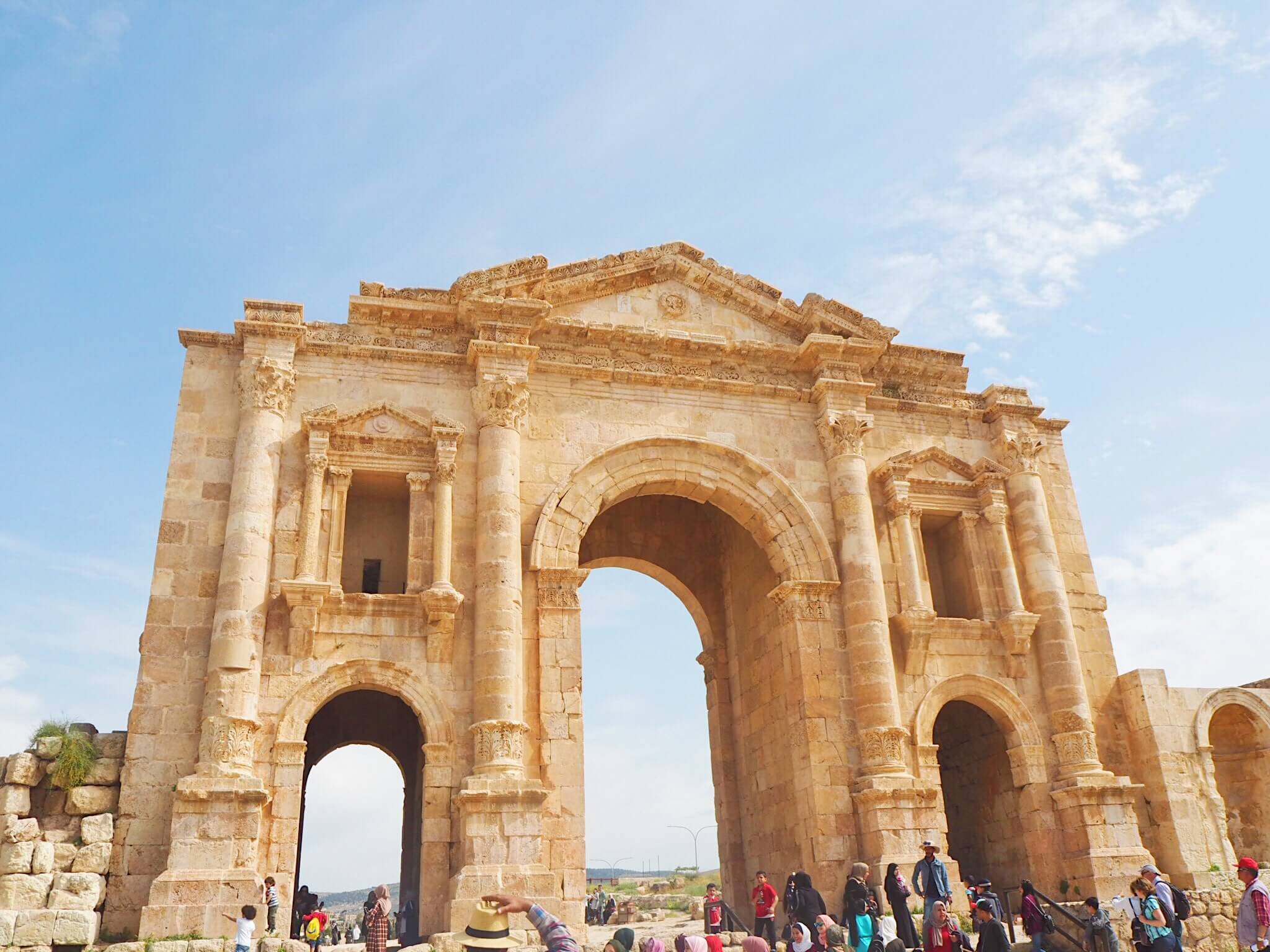 Image of Hadrian's Arch on a day trip to Jerash from Amman