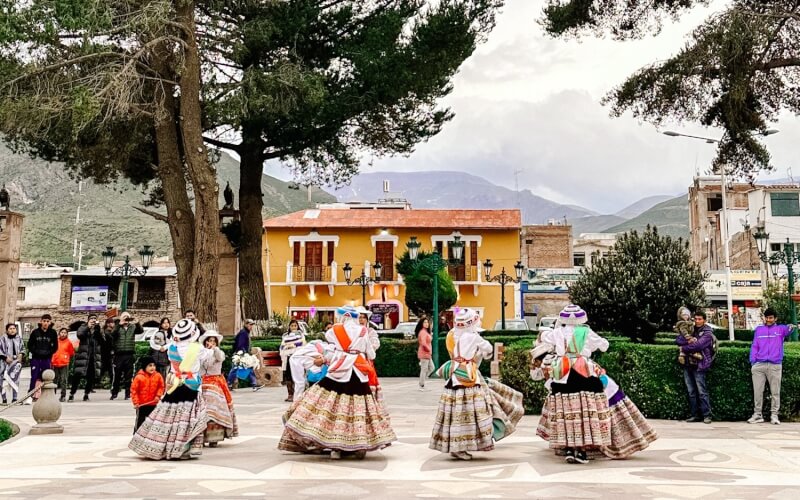 image of traditional dances in the town square in Chivay in the Colca Canyon in Peru