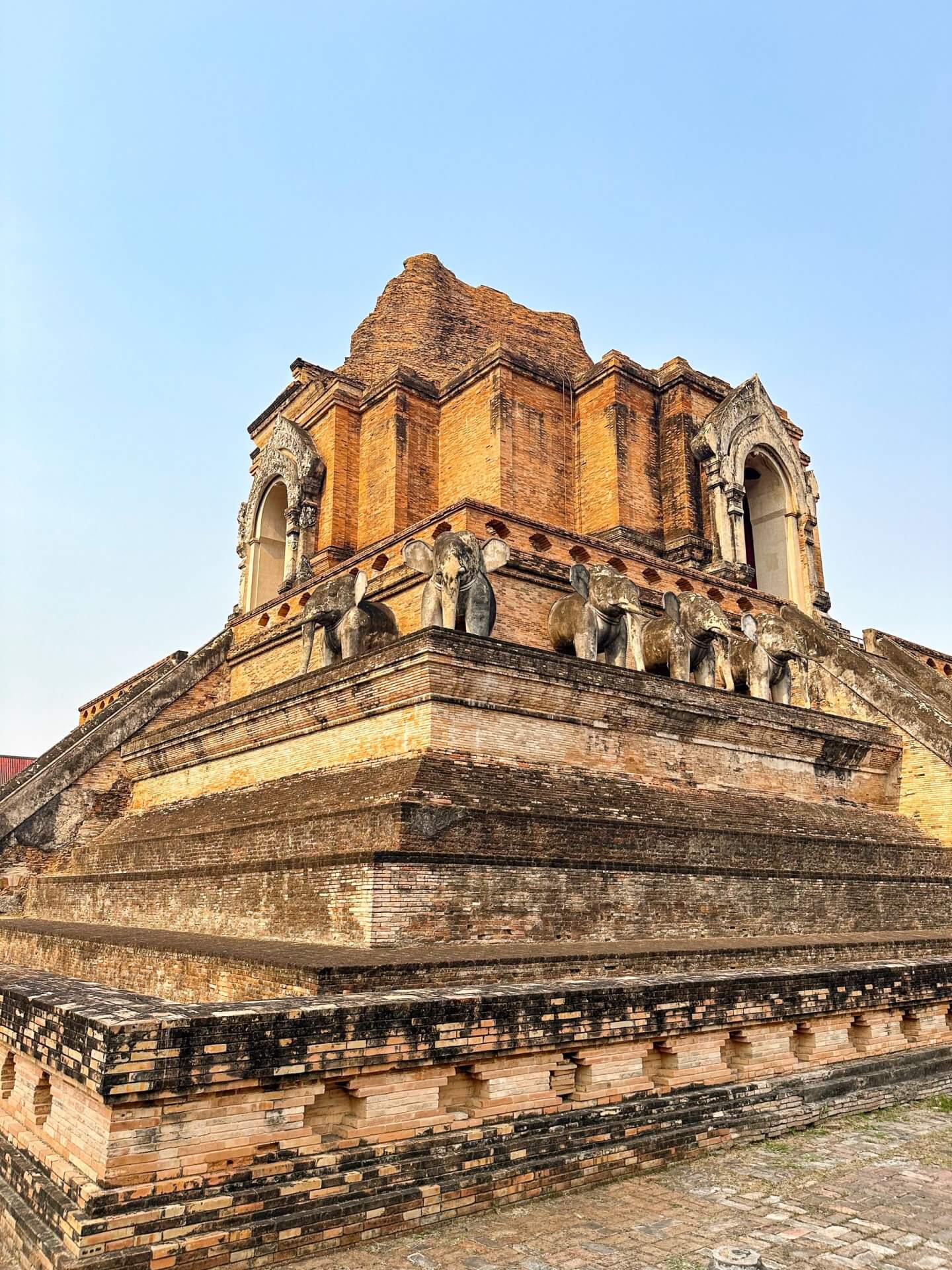 Image of the old stupa of Wat Chedi Luang - best things to do in Chiang Mai