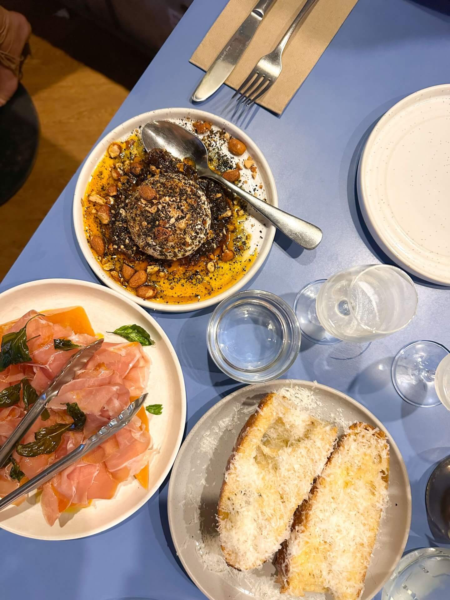 image of parma ham, burrata and garlic bread from Rockers in North Bondi